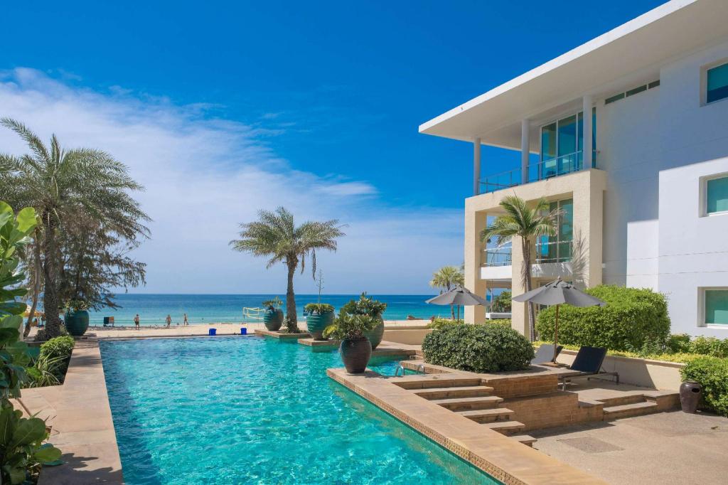Top 3 Khách Sạn Karon, Phuket: Nơi Tái Tạo Năng Lượng Cho Tâm Hồn Bình Yên