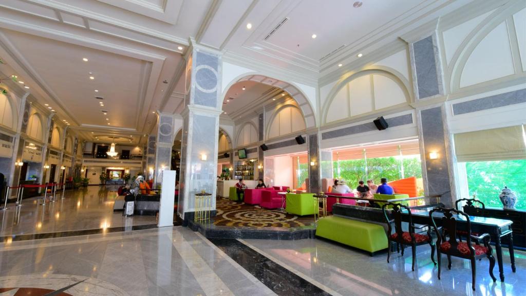 5 Nơi Nghỉ Dưỡng Wellness Tại Patong, Phuket: Tìm Lại Bình Yên Tuổi 40+